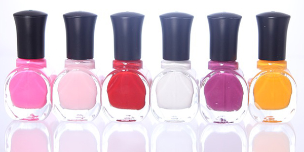 nail_polish_