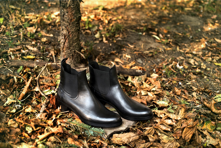 chelsea_boots_forest